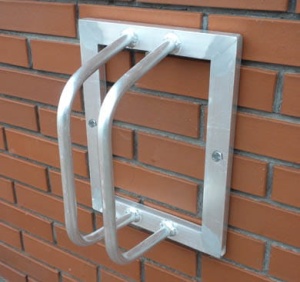 Stojak aluminiowy ścienny na 1 stanowisko (kod:3010/1/A/S)